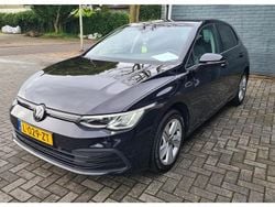 Zwart Gebruikt 2021 VW Golf VIII Life Hatchback | € 15.999 (Eerlijke prijs)