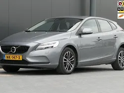 Grijs Gebruikt 2017 Volvo V40 Stationwagen | € 15.940 (Eerlijke prijs)
