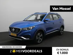 Blauw Gebruikt 2020 MG ZS Luxury Sedan | € 14.995 (Eerlijke prijs)