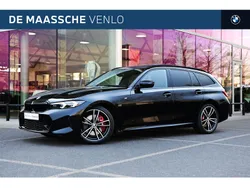 Zwart, metallic lak Gebruikt 2024 BMW 320 M Sport Stationwagen | € 49.950