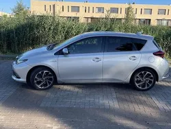 Grijs Gebruikt 2016 Toyota Auris Trend MPV | € 10.250 (Goede deal)