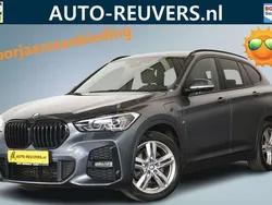 Grijs, metallic lak Gebruikt 2021 BMW X1 M Sport SUV | € 31.900 (Eerlijke prijs)