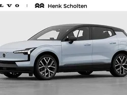 Blauw Nieuw 2025 Volvo EX30 Single Motor Extended Range SUV | € 41.460