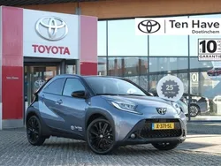 Grijs Gebruikt 2024 Toyota Aygo Premium Hatchback | € 21.900 (Iets duurder)