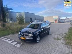 Zwart Gebruikt 2004 Seat Arosa Stella Hatchback | € 899 (Eerlijke prijs)