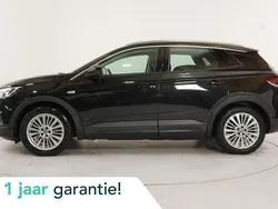 Zwart Gebruikt 2020 Opel Grandland X Innovation SUV | € 21.450 (Goede deal)