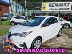 Wit, metallic lak Gebruikt 2020 Renault Zoe Life Hatchback | € 11.500 (Eerlijke prijs)