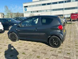 Grijs Gebruikt 2007 Toyota Aygo Hatchback | € 2.350 (Duur)