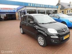 Zwart Gebruikt 2015 Fiat Panda Lounge Hatchback | € 6.945 (Eerlijke prijs)