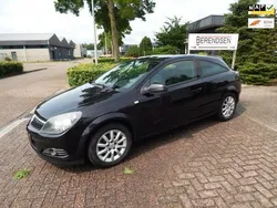 Zwart Gebruikt 2009 Opel Astra GTC Business Hatchback | € 1.495
