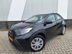 Gebruikt 2023 Toyota Aygo Play Hatchback | € 19.499 (Iets duurder)
