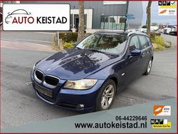 Blauw Gebruikt 2011 BMW 318 Luxury Line Stationwagen | € 2.750