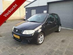 Zwart Gebruikt 2005 Fiat Punto Hatchback | € 899 (Eerlijke prijs)