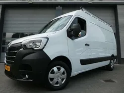Wit Gebruikt 2023 Renault Master Van | € 23.950 (Goede deal)
