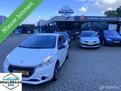 Wit Gebruikt 2014 Peugeot 208 Access Hatchback | € 2.995 (Super prijs)