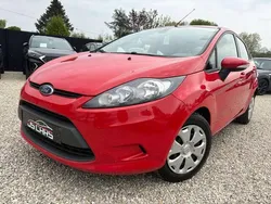 Rood Gebruikt 2010 Ford Fiesta Hatchback | € 4.490 (Eerlijke prijs)