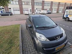 Grijs Gebruikt 2010 Peugeot 107 Urban Move Hatchback | € 950 (Goede deal)
