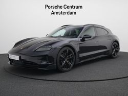 Zwart Gebruikt 2025 Porsche Taycan Cross Turismo Sedan | € 121.655
