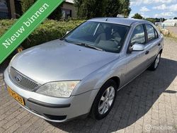 Grijs Gebruikt 2005 Ford Mondeo Ambiente Hatchback | € 999 (Eerlijke prijs)