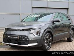 Grijs, metallic lak Gebruikt 2024 Kia e-Niro Light SUV | € 29.945 (Super prijs)