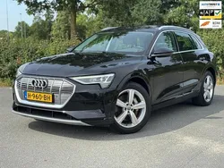 Zwart Gebruikt 2019 Audi e-tron Comfort SUV | € 21.999 (Goede deal)