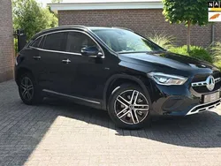 Zwart Gebruikt 2021 Mercedes GLA250 Progressive SUV | € 36.900 (Goede deal)
