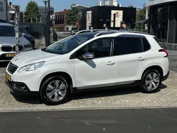 Wit Gebruikt 2016 Peugeot 2008 Allure SUV | € 7.700 (Eerlijke prijs)