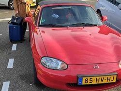 Rood Gebruikt 2002 Mazda MX5 Touring Cabriolet | € 12.000 (Iets duurder)