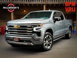 Zilver Nieuw 2024 Chevrolet Silverado Van | € 69.950 (Goede deal)