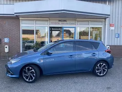 Blauw Gebruikt 2015 Toyota Auris Hatchback | € 12.945 (Eerlijke prijs)