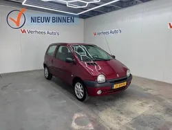 Rood Gebruikt 2007 Renault Twingo Hatchback | € 1.650 (Eerlijke prijs)