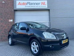 Zwart Gebruikt 2009 Nissan Qashqai Visia SUV | € 3.944 (Goede deal)