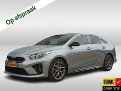 Grijs, metallic lak Gebruikt 2021 Kia ProCeed GT-Line Hatchback | € 20.900 (Eerlijke prijs)