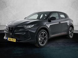 Zwart Nieuw 2025 Alfa Romeo Junior Edizione Speciale SUV | € 42.030 (Duur)