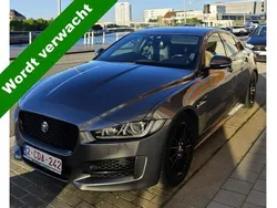 Grijs, metallic lak Gebruikt 2018 Jaguar XE Sedan | € 5.999