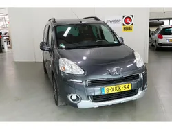 Grijs Gebruikt 2014 Peugeot Partner Style MPV | € 9.995