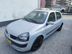 Grijs Gebruikt 2003 Renault Clio II Expression Hatchback | € 1.250 (Eerlijke prijs)