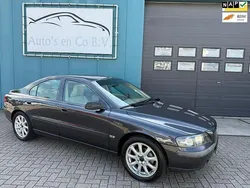 Grijs Gebruikt 2002 Volvo S60 Sedan | € 3.850 (Eerlijke prijs)