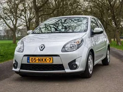 Grijs Gebruikt 2010 Renault Twingo Authentique Hatchback | € 2.750 (Eerlijke prijs)