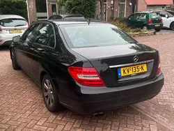 Zwart Gebruikt 2011 Mercedes C180 Sedan | € 4.750 (Goede deal)