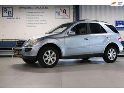 Blauw Gebruikt 2006 Mercedes ML350 SUV | € 9.950 (Goede deal)
