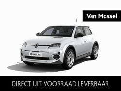 Wit Nieuw 2025 Renault 5 E-Tech Evolution Hatchback | € 25.811