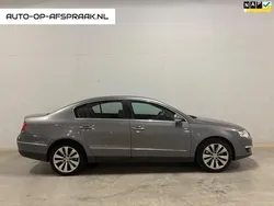 Grijs Gebruikt 2006 VW Passat Sedan | € 2.999 (Eerlijke prijs)