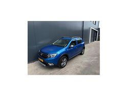 Blauw Gebruikt 2017 Dacia Sandero Hatchback | € 8.499 (Eerlijke prijs)