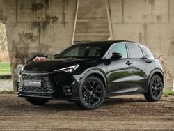 Zwart Nieuw 2024 Lexus LBX SUV | € 42.500 (Iets duurder)