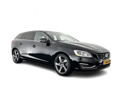 Zwart Gebruikt 2013 Volvo V60 Comfort Stationwagen | € 7.945 (Duur)