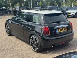 Zwart Gebruikt 2014 Mini Cooper Business Hatchback | € 15.999 (Eerlijke prijs)