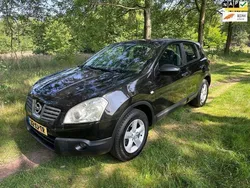 Zwart Gebruikt 2007 Nissan Qashqai Visia SUV | € 3.750 (Eerlijke prijs)