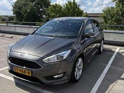 Grijs Gebruikt 2015 Ford Focus Titanium Hatchback | € 12.495 (Duur)