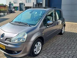Grijs, metallic lak Gebruikt 2010 Renault Modus Dynamique MPV | € 3.250 (Eerlijke prijs)